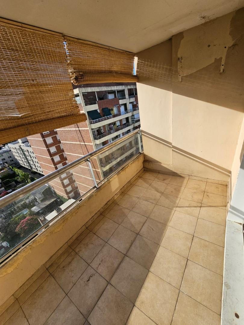 Departamento en Alquiler en Abasto, $ 750.000