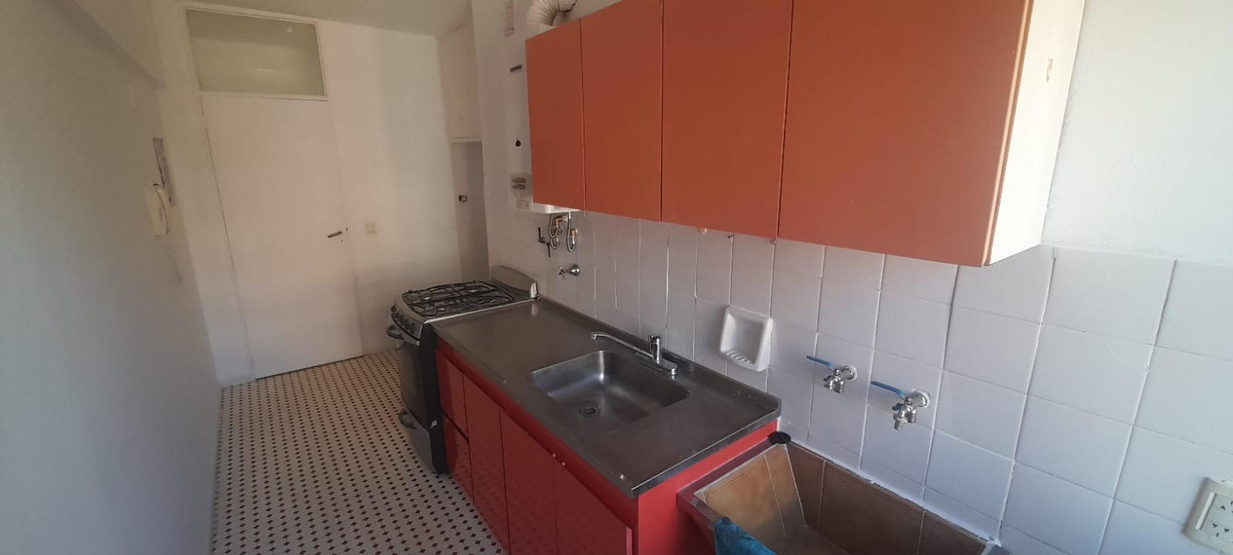 Saturnino Segurola 1400