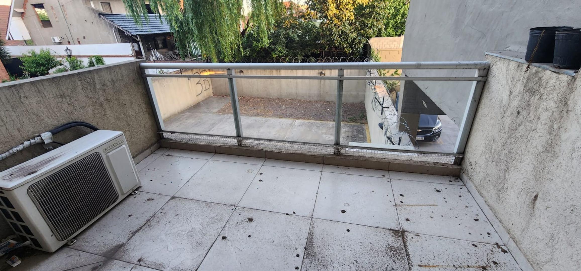 Departamento en Alquiler con 1 cocheras