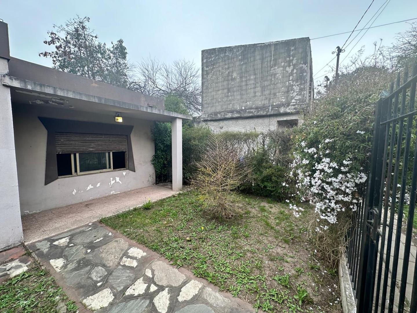 Casa en Venta con 1 cochera