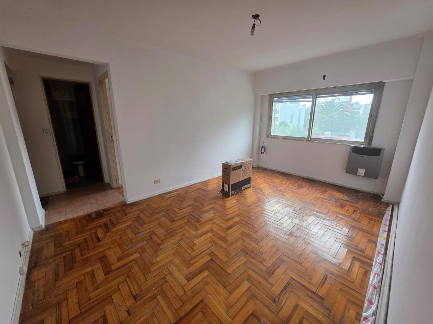 3 ambientes al contra frente con cocina independiente lumi