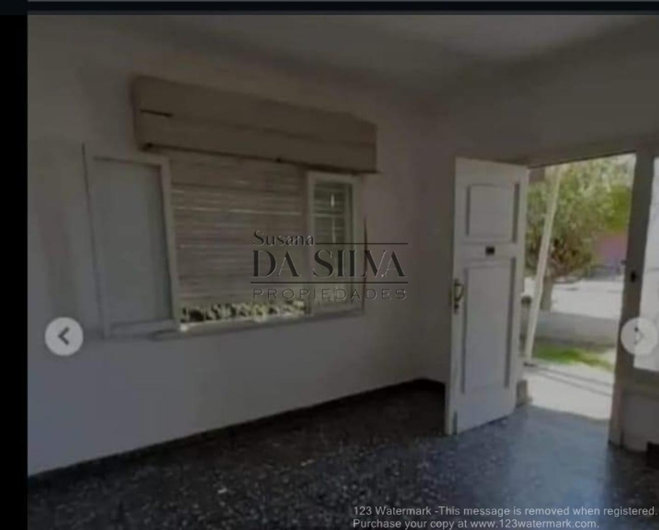 Casa 3 ambientes con 2 baños