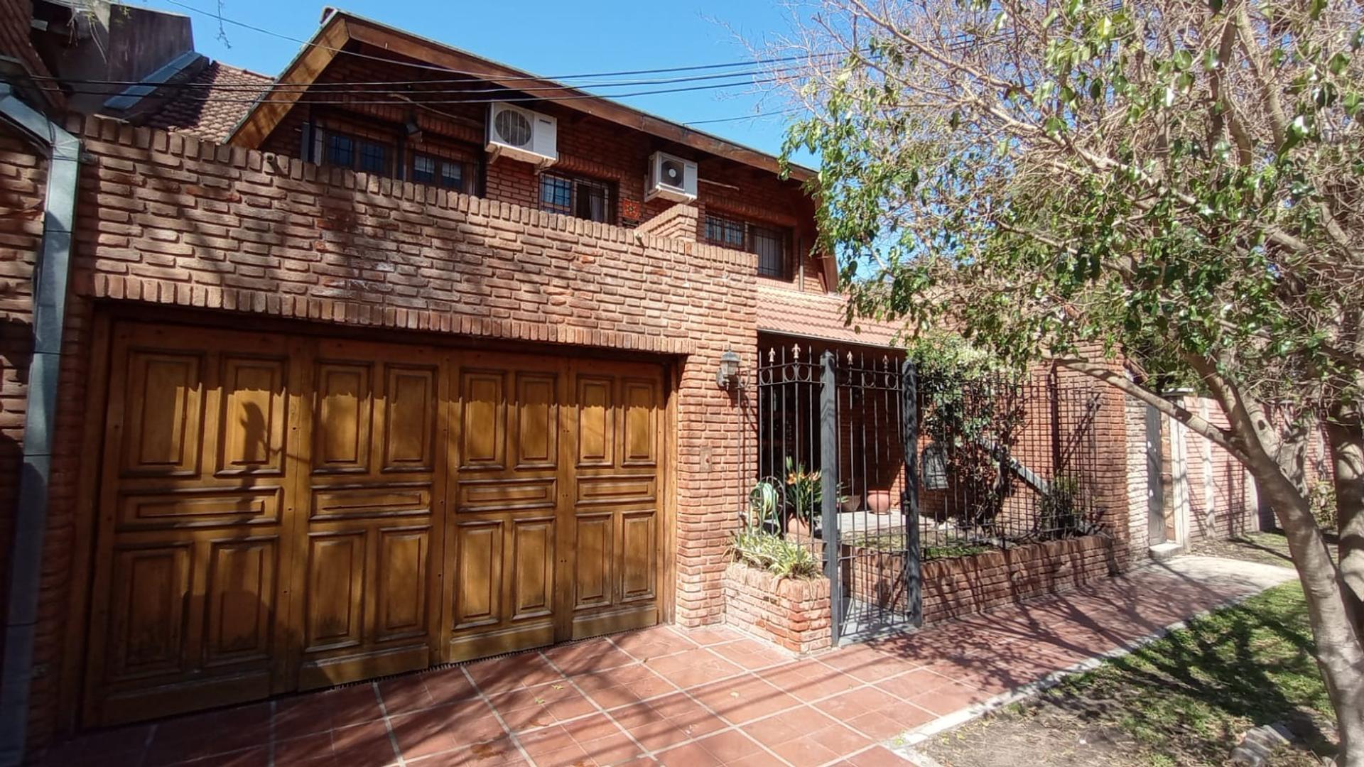 Casa en alquiler en Don Torcuato