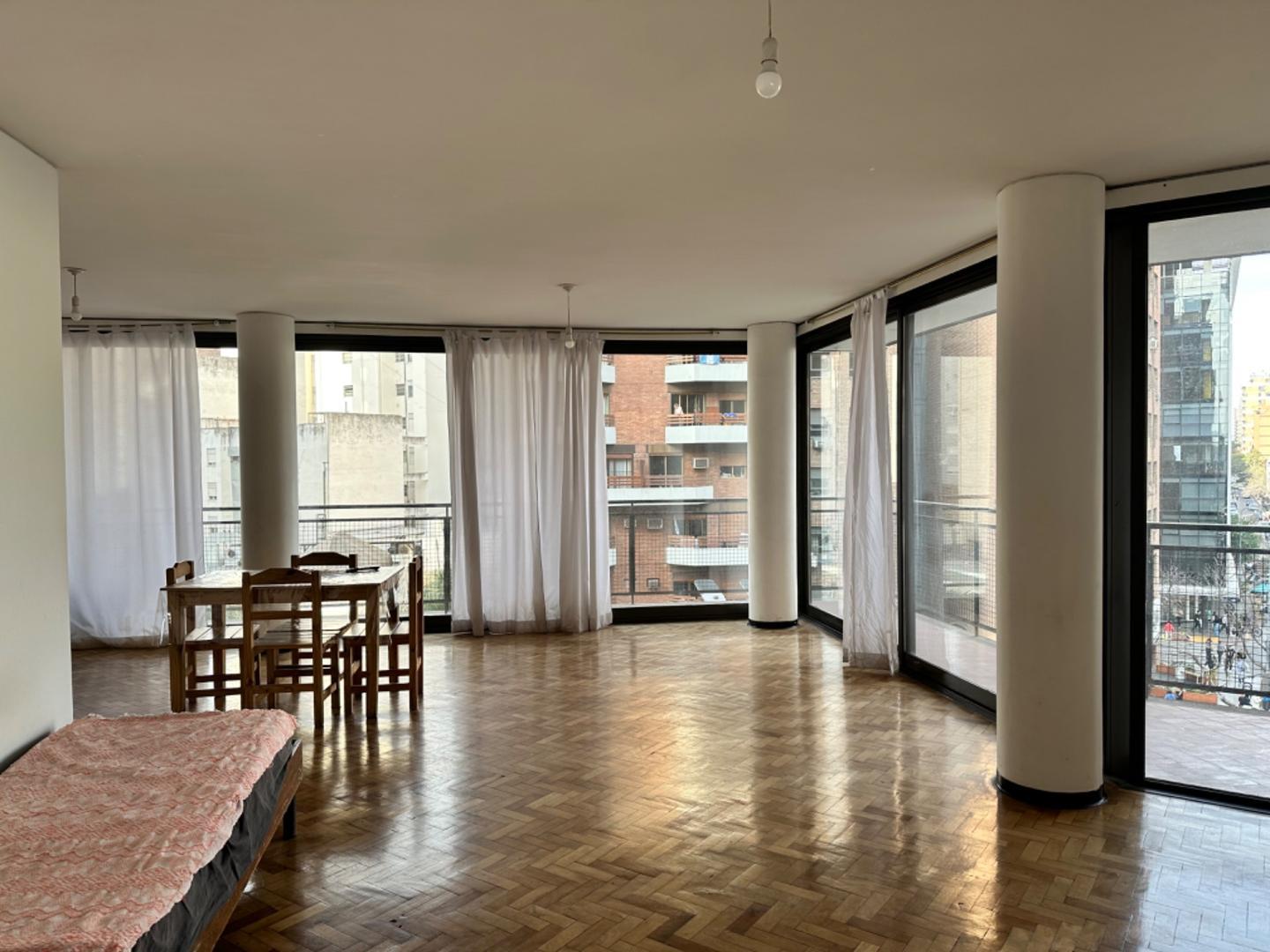 Departamento en Venta de 5 ambientes