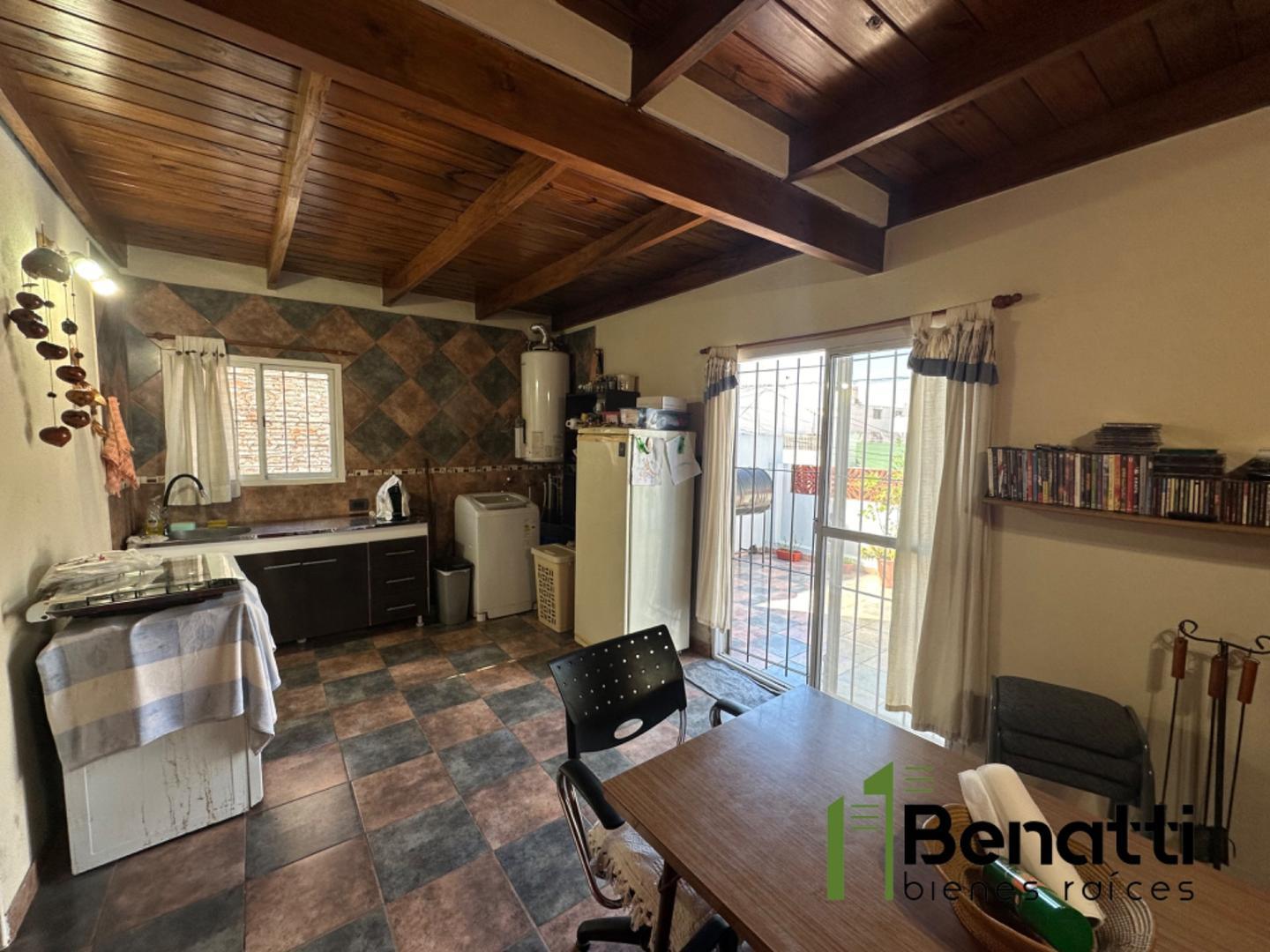 PH 4 ambientes en VENTA, al frente con entrada independiente