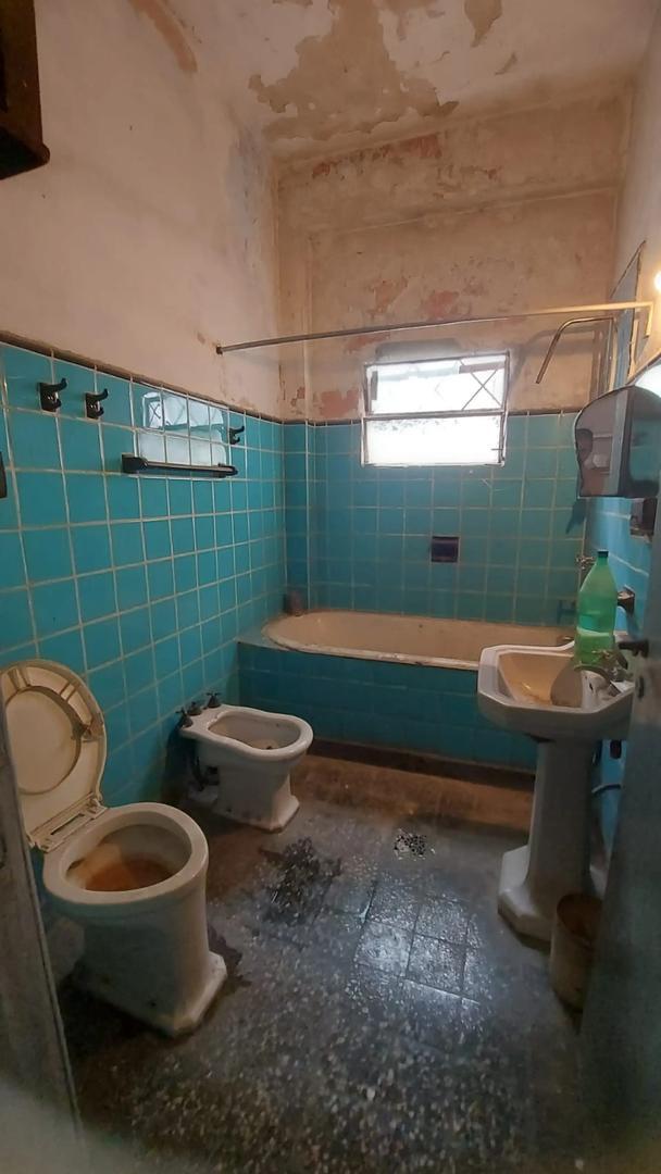 Casa 2 ambientes con 1 baño