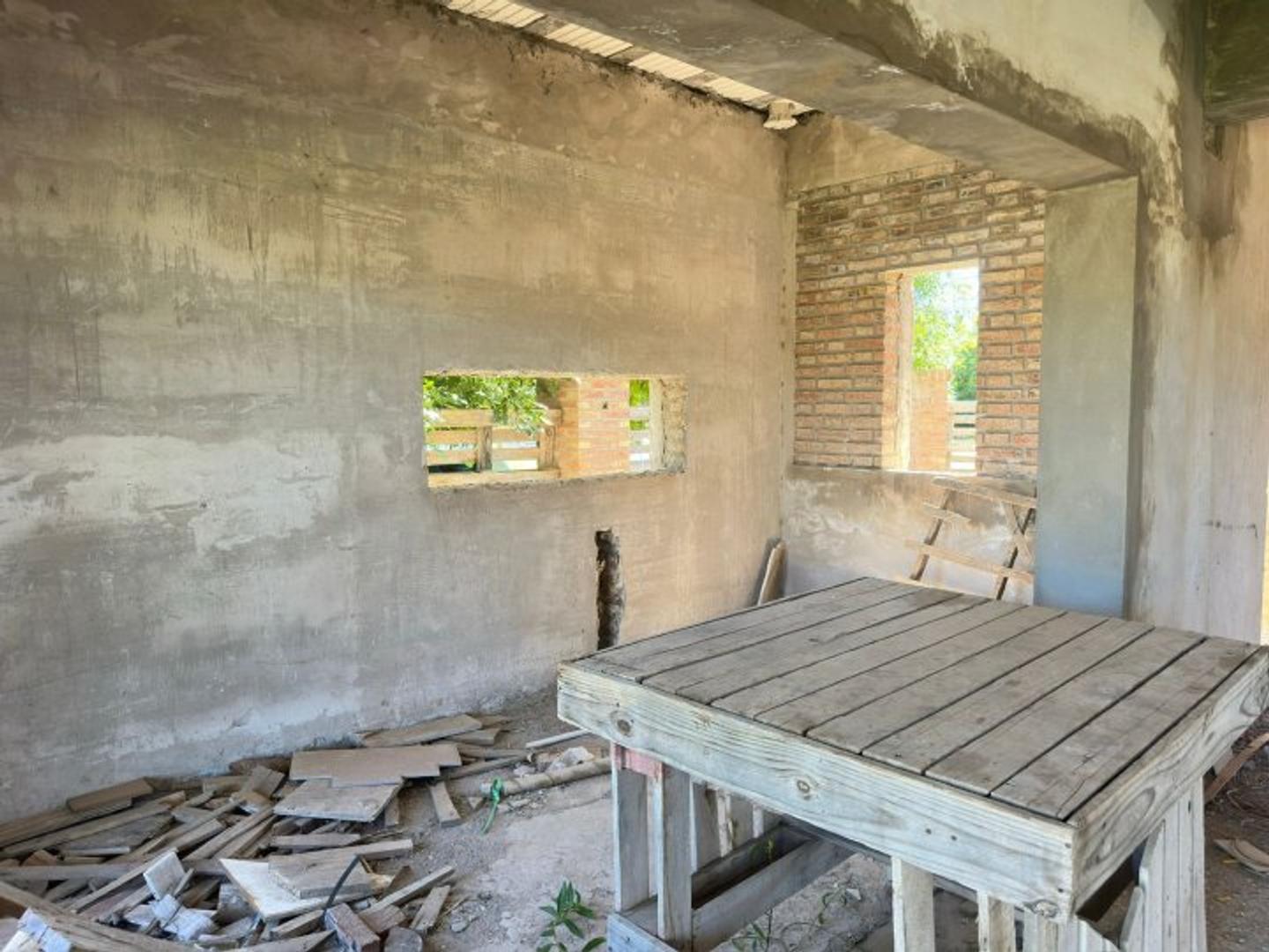 Casa 2 ambientes con 1 baño