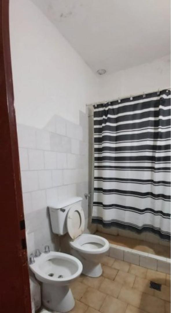 Depto Tipo Casa 2 ambientes con 1 baño