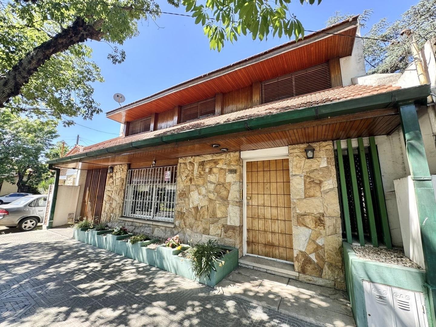 Blanco Encalada 2000