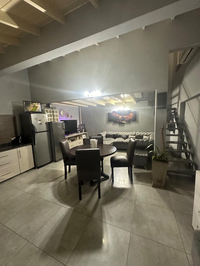 VENTA PH TIPO CASA 2 DORMITORIOS MERLO