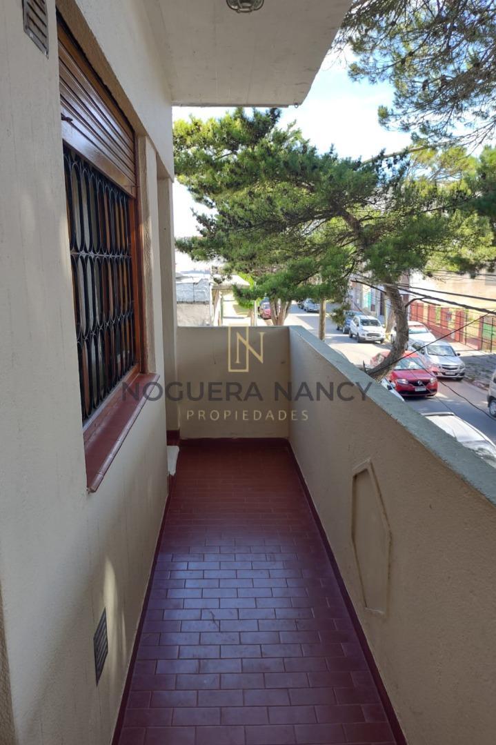 San Juan 1490 , Piso 1