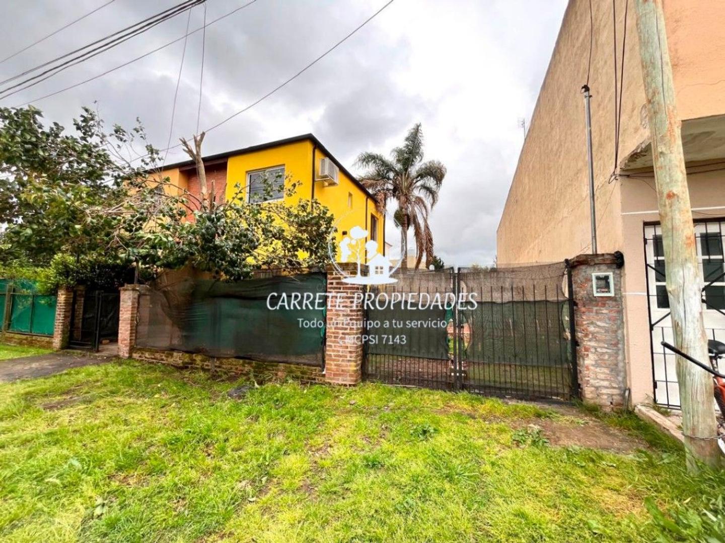 Dúplex en venta 3 ambientes. Cochera. Pilar 100