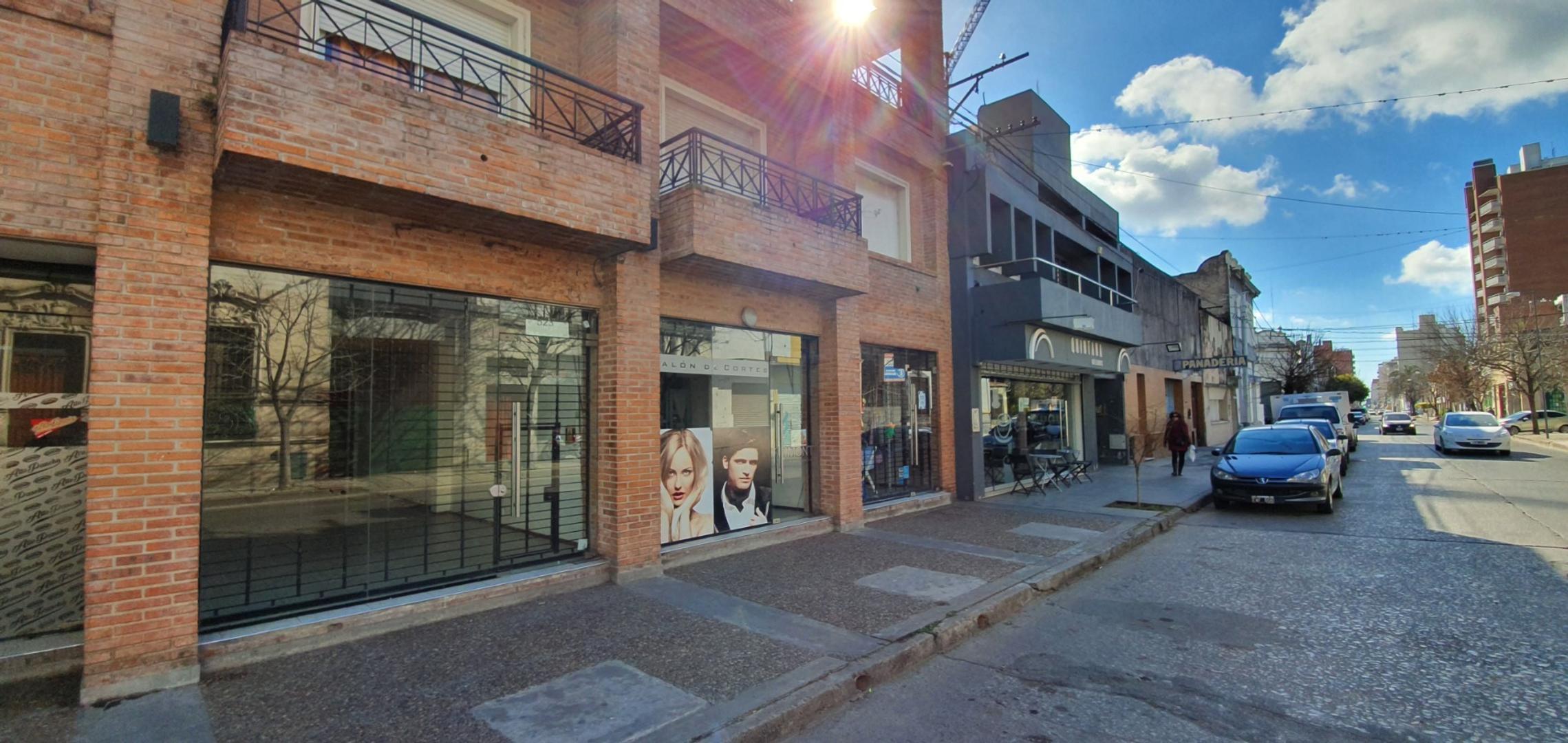 Local comercial Nación 523 zona escuela Normal