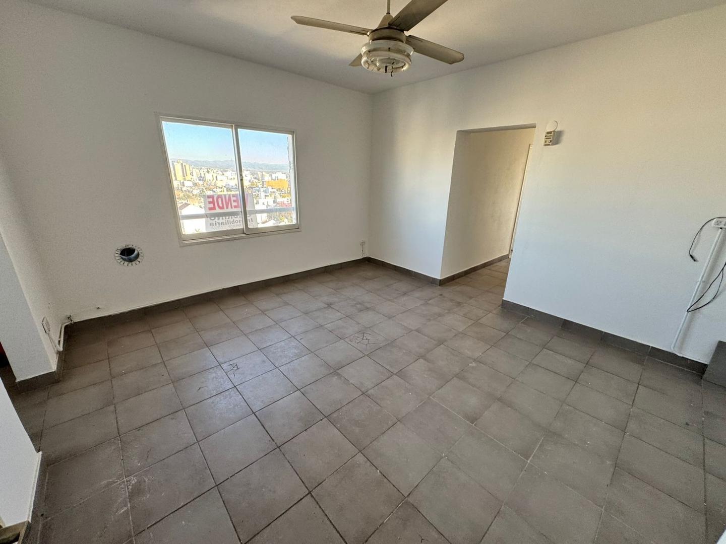 27 De Abril 1900, Piso 11