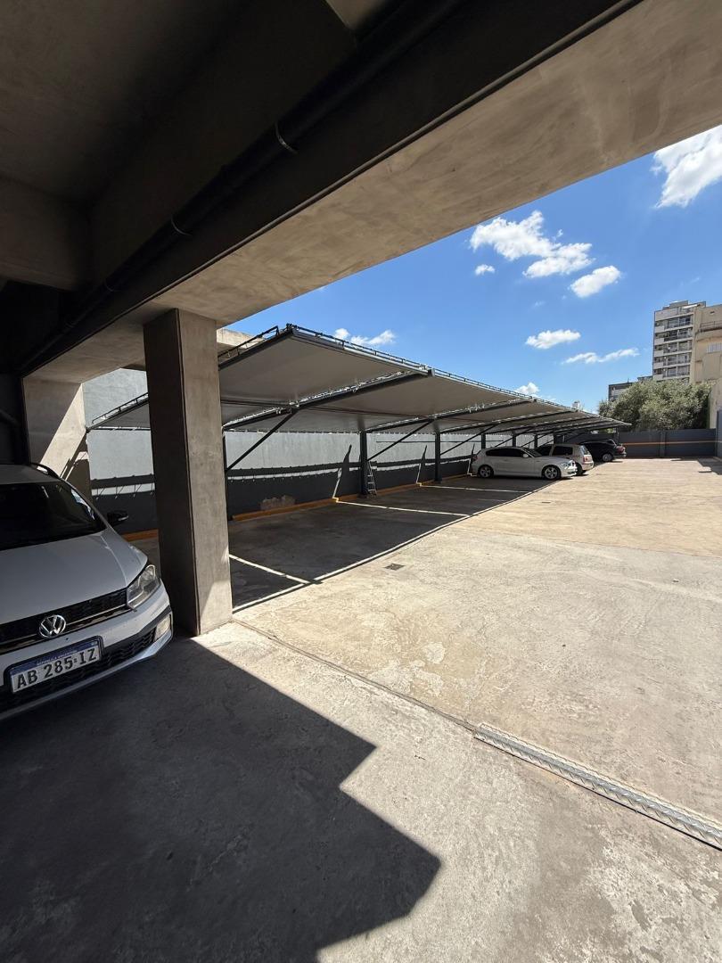 Departamento en Alquiler con 1 cocheras