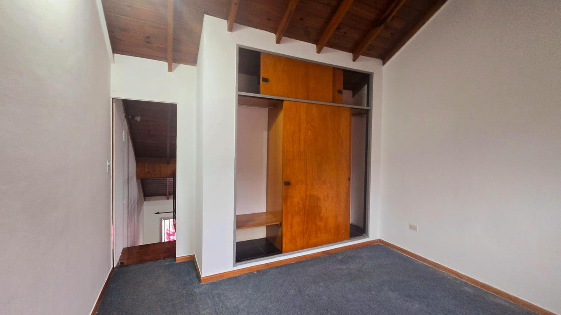 Depto Tipo Casa 2 ambientes con 1 baño