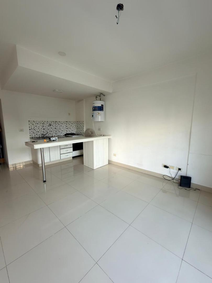 Mariano Moreno 400, Piso 1