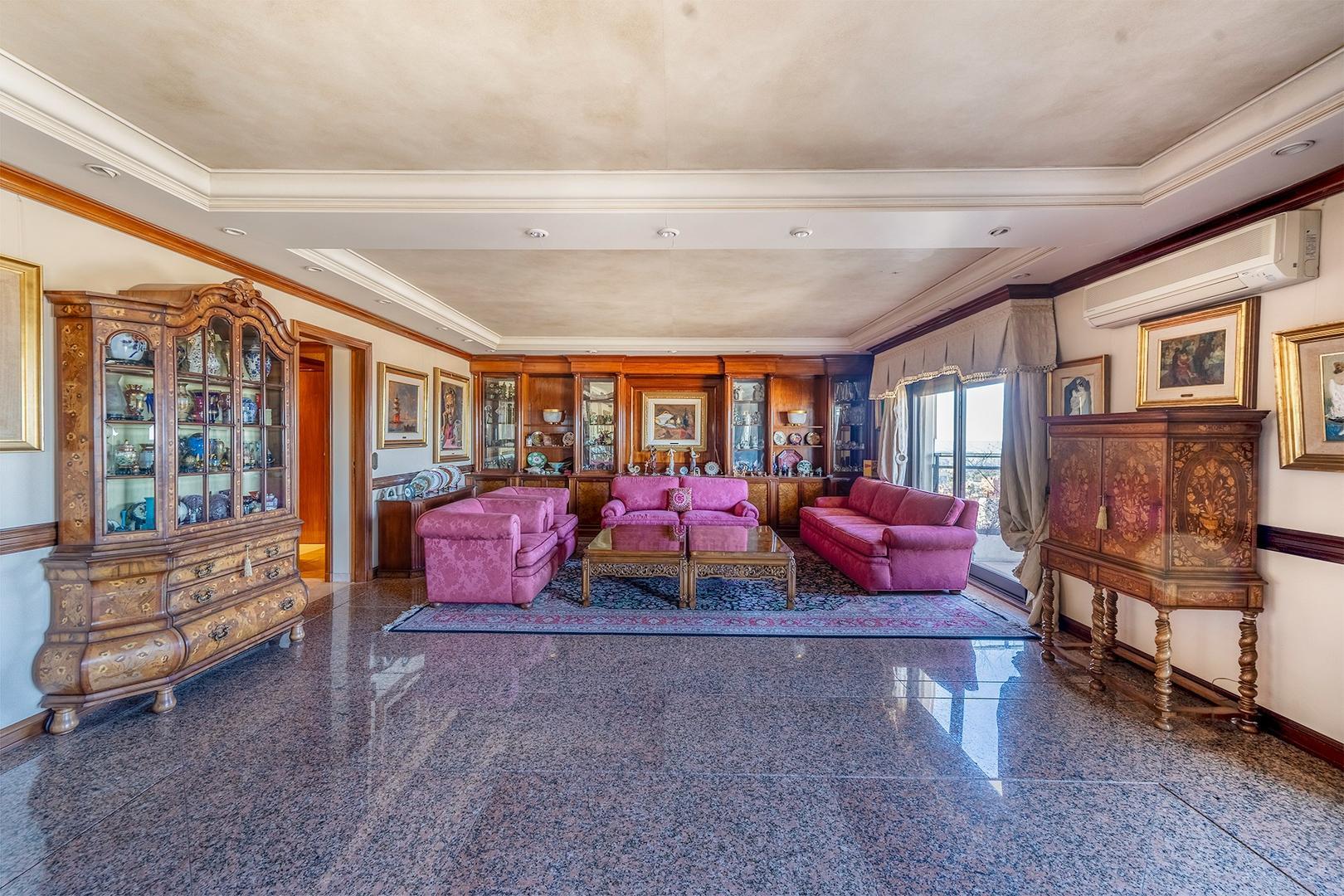 Departamento en Venta de 5 ambientes