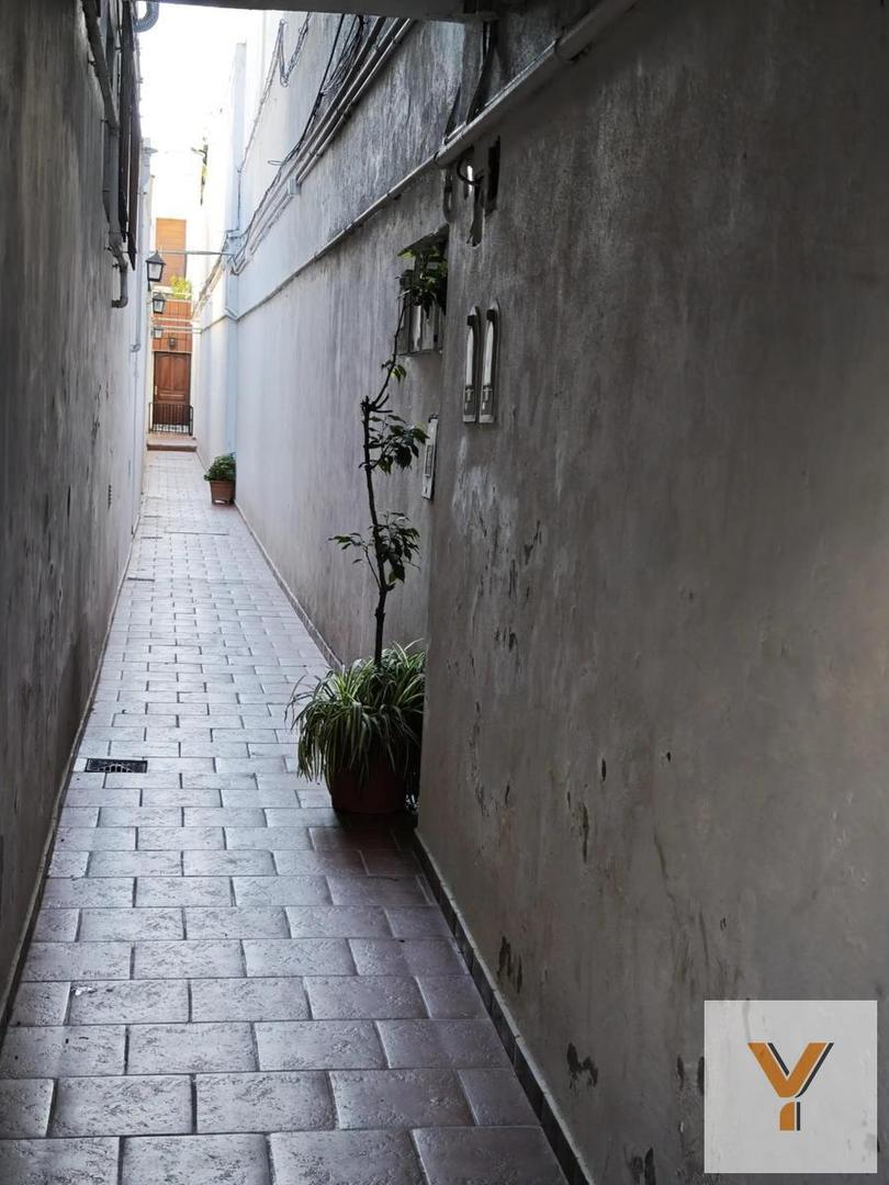 Depto Tipo Casa en Venta 46 años