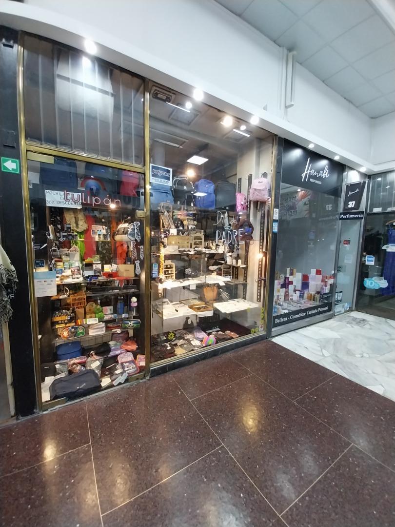 Local en alquiler Zona Belgrano CABA en "Galeria Las Vegas"