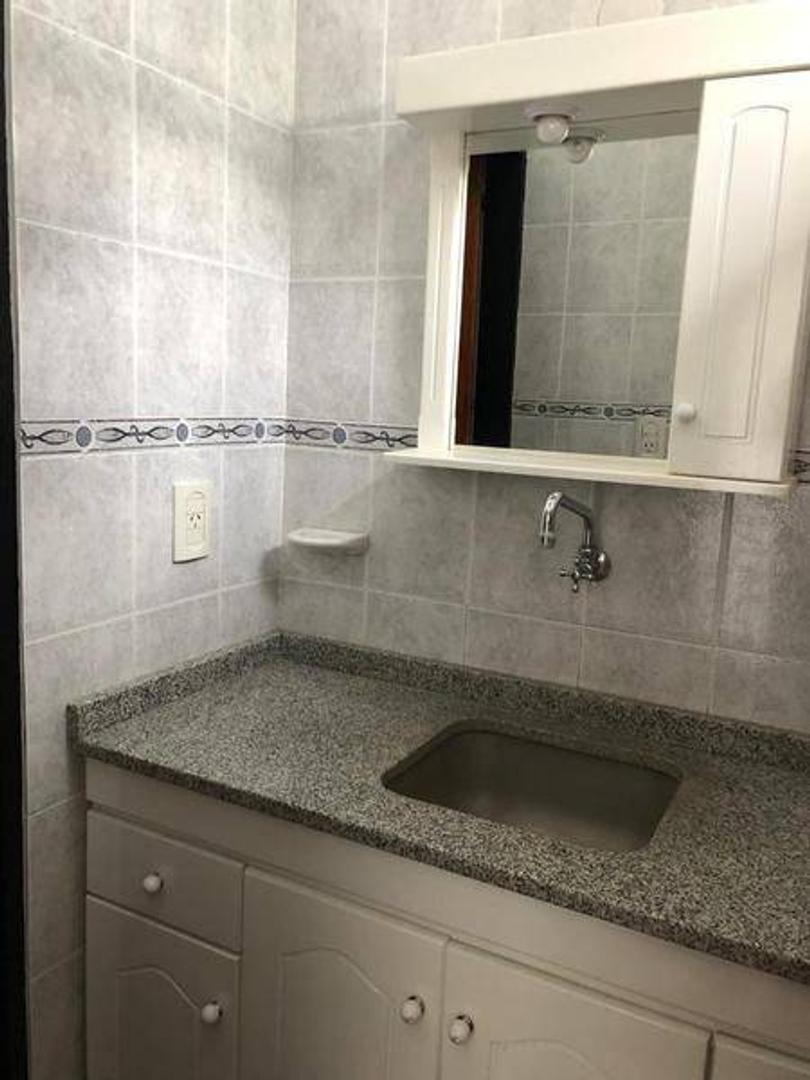 Galpon en Venta en Monte Grande, USD 270.000