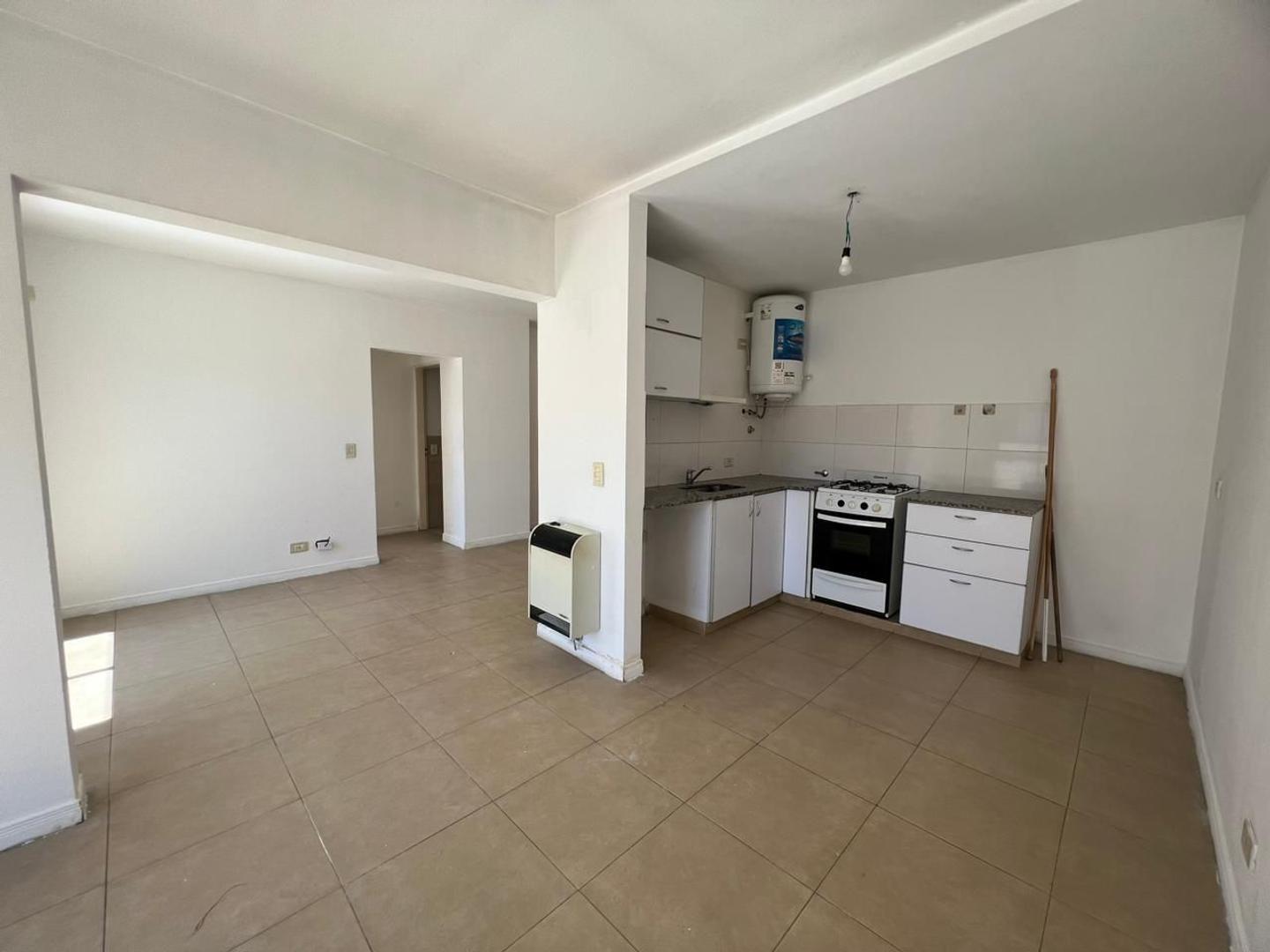 Venta de departamento 2 AMBIEntes caseros C/PILETA divisible