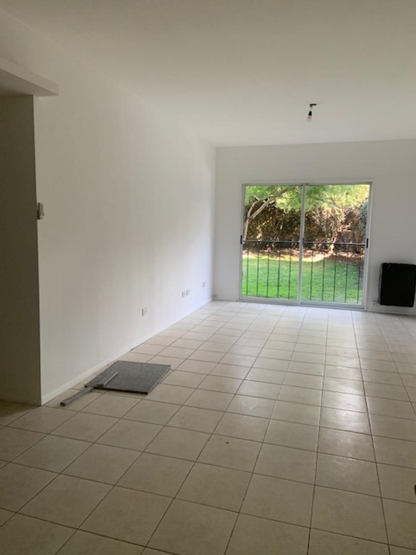 Departamento 3 ambientes con 1 baño