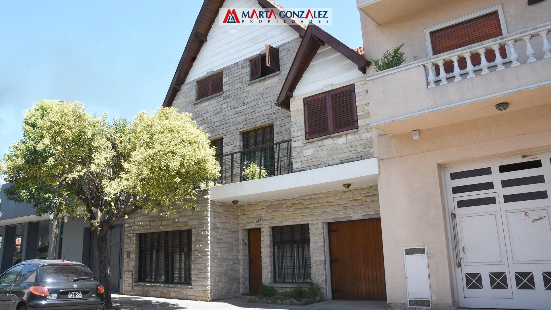 Venta chalet 5 ambientes  Ramos Mejia