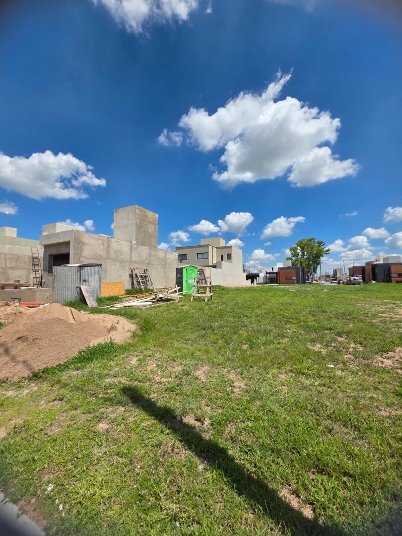 VENTA LOTE APTO DUPLEX RINCONES MANANTIALES APTO DUPLEX