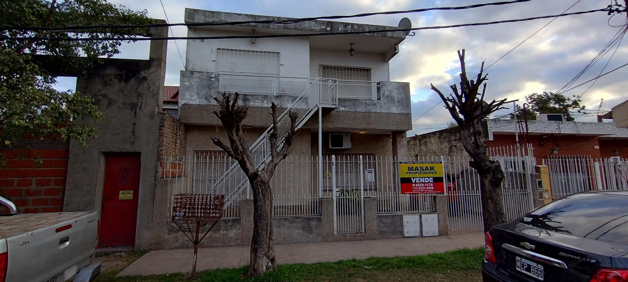 DOS CASAS TRES AMBIENTES PLANTA BAJA Y P. ALTA