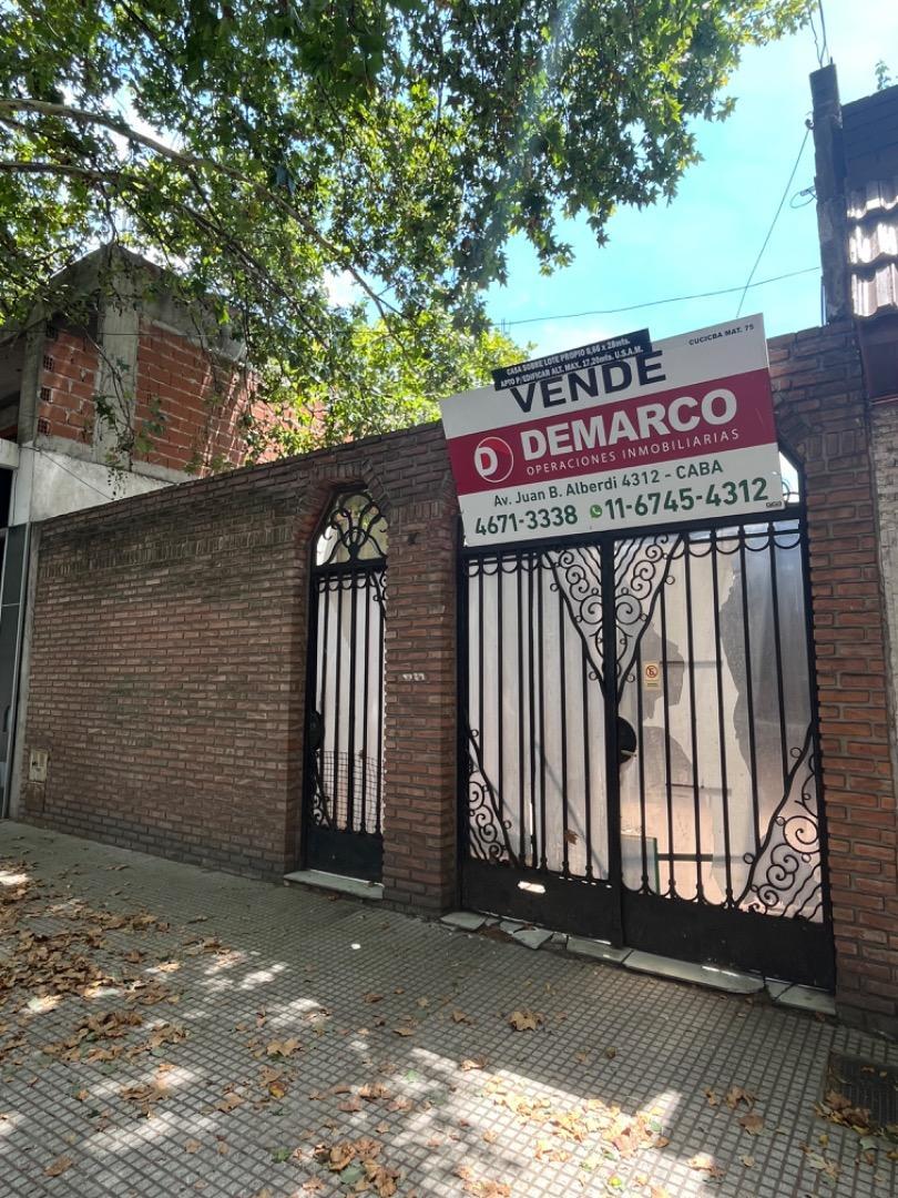 CASA DISTRIBUCION  ANTIGUA S/LOTE PPIO. 8.66X28.-