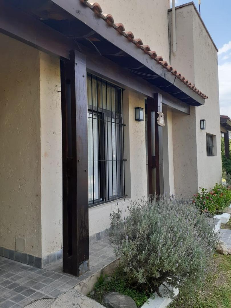 Casa en Venta en Los Estribos, USD 109.000