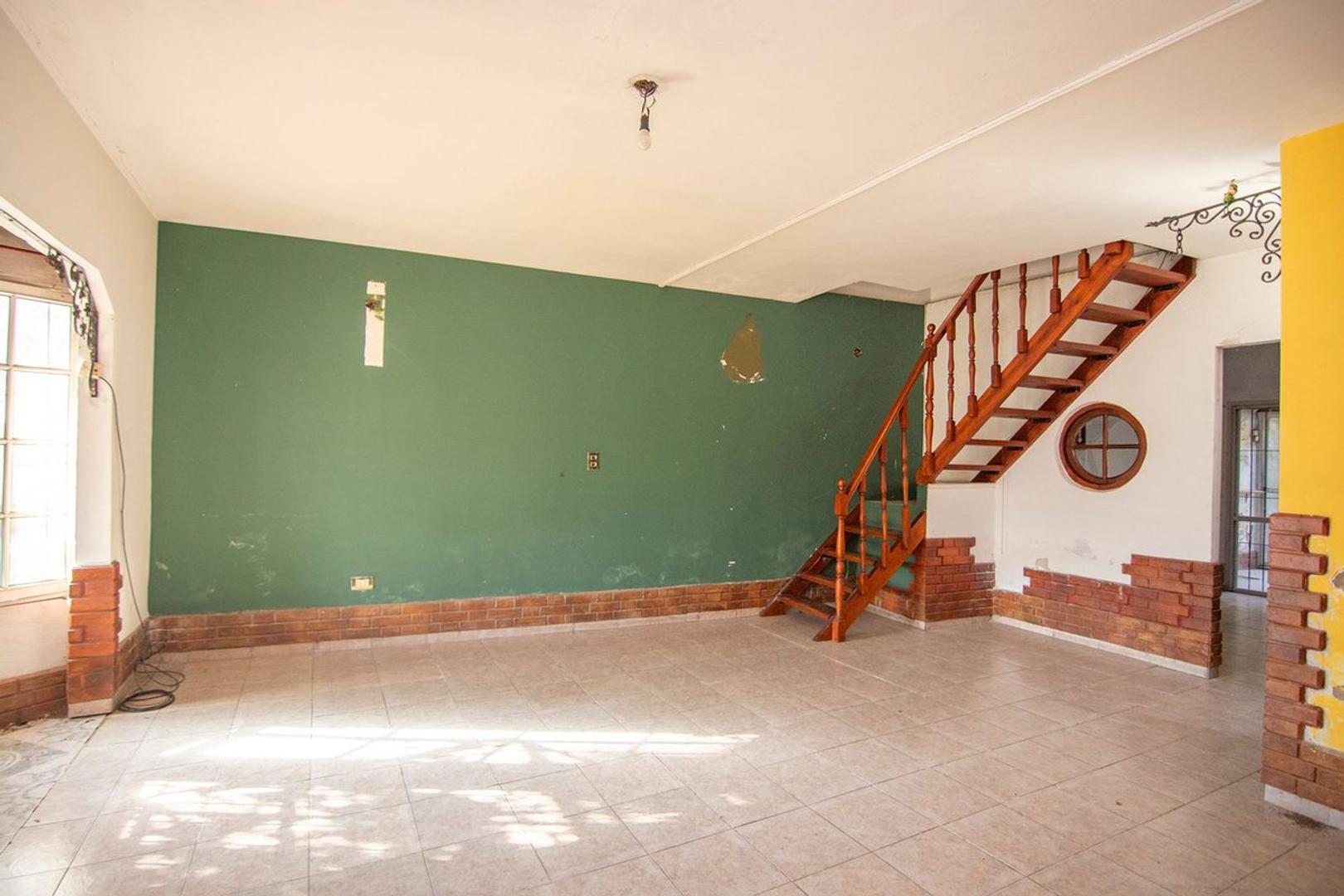 Casa 4 ambientes con 1 baño