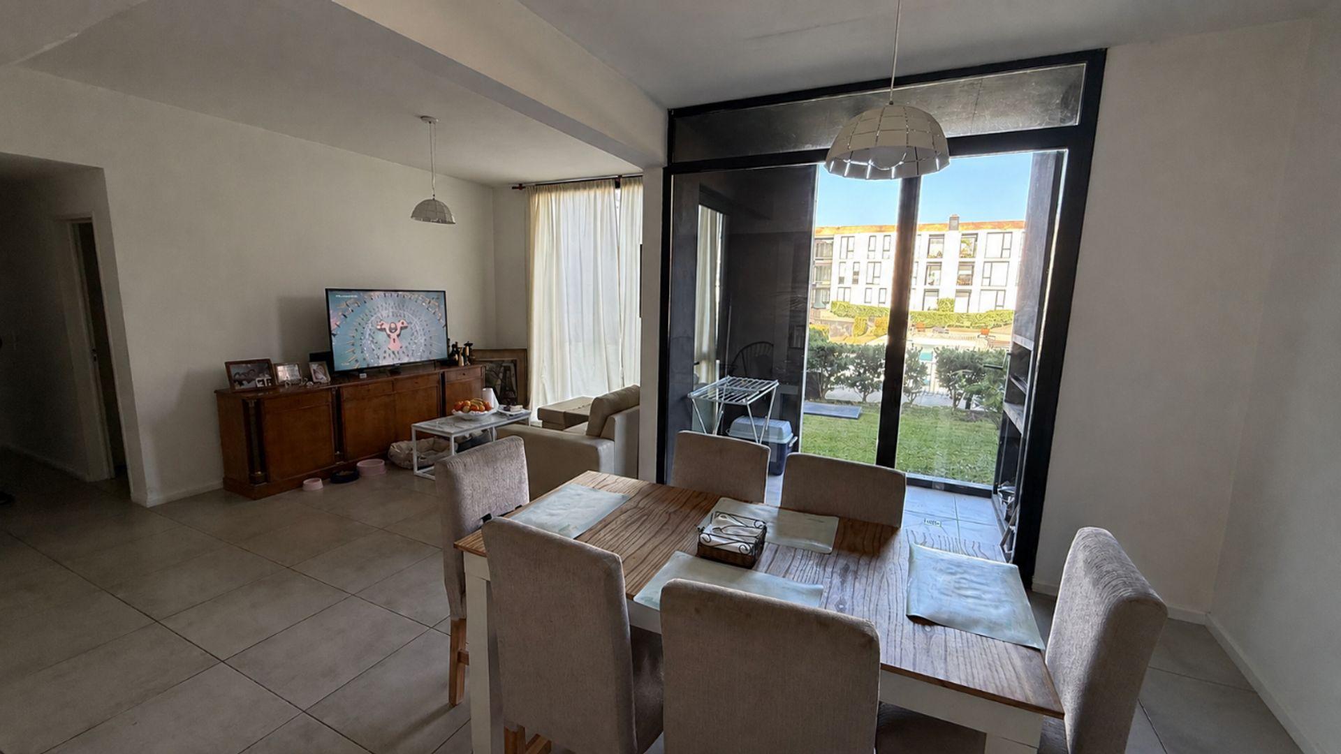 Departamento en Venta con 2 cocheras