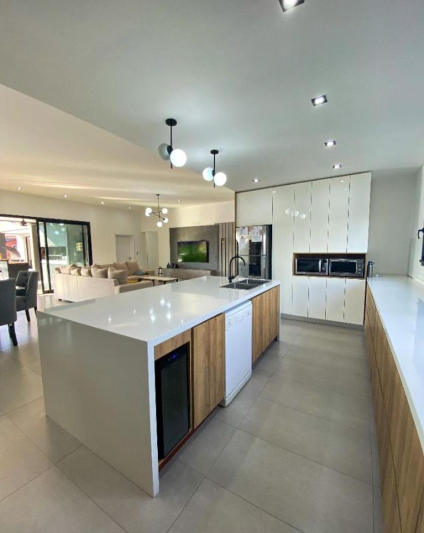 Av. Juan Pablo Ii 1600