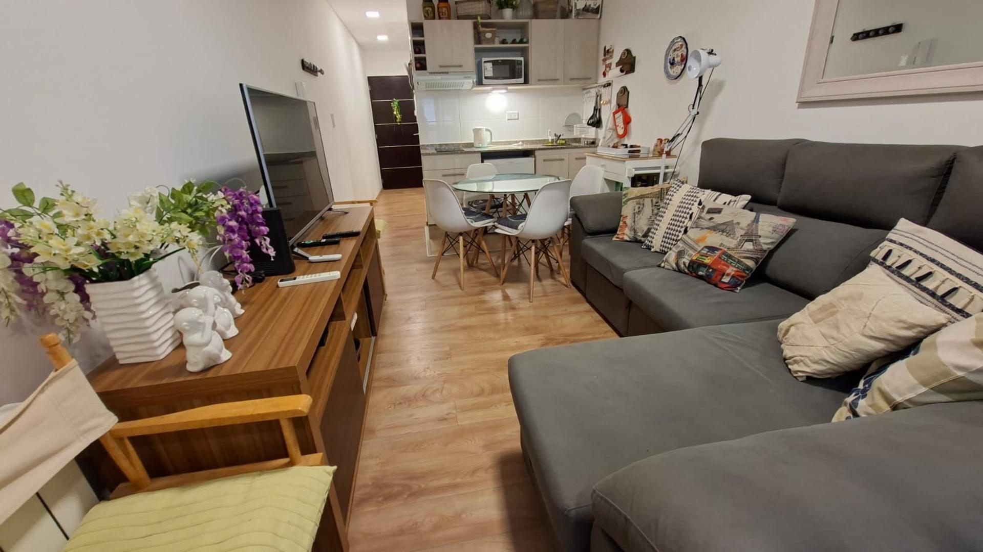 Departamento en Alquiler en Zona Centro, $ 600.000