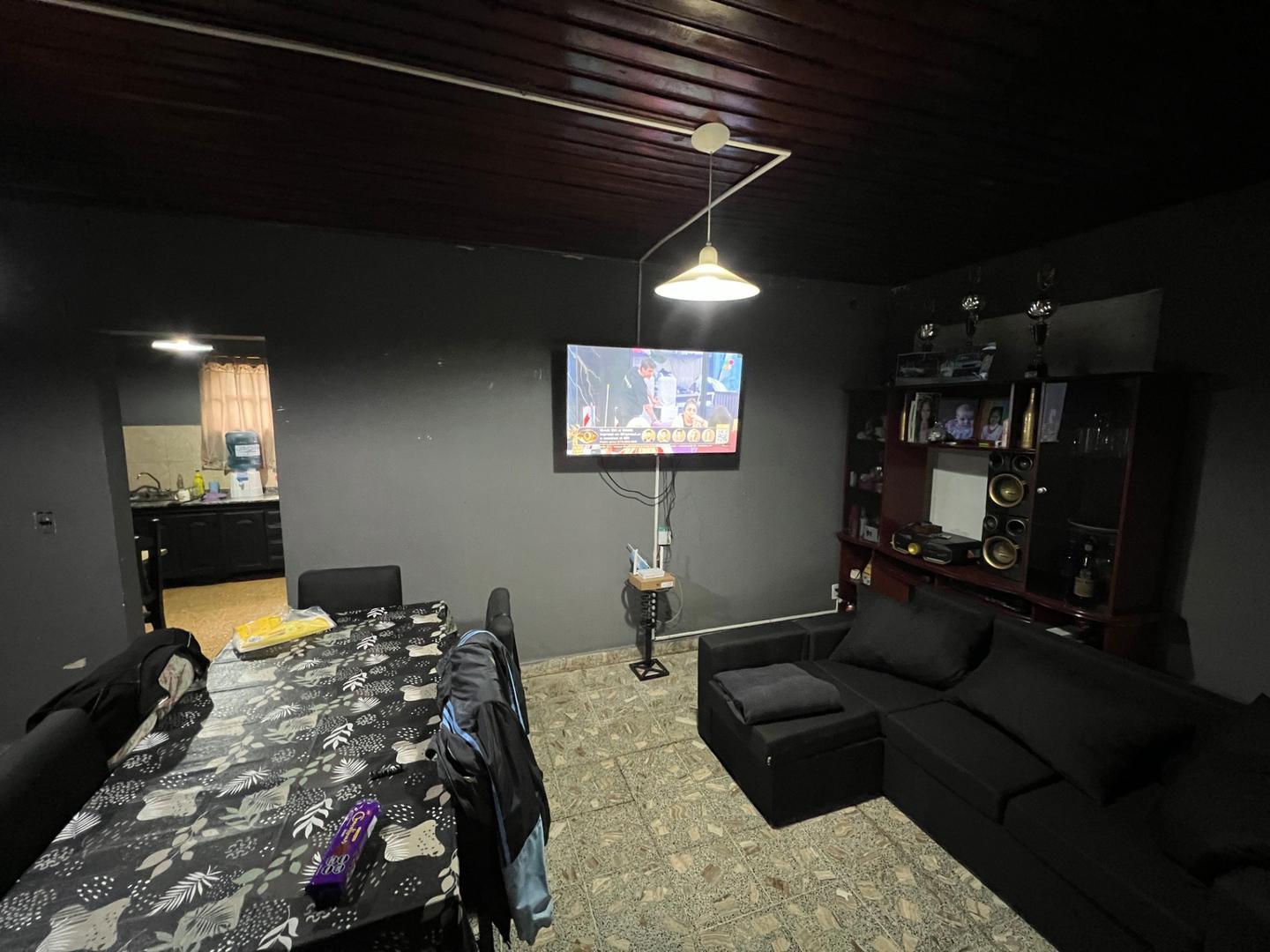 CASA EN VENTA - MATHEU