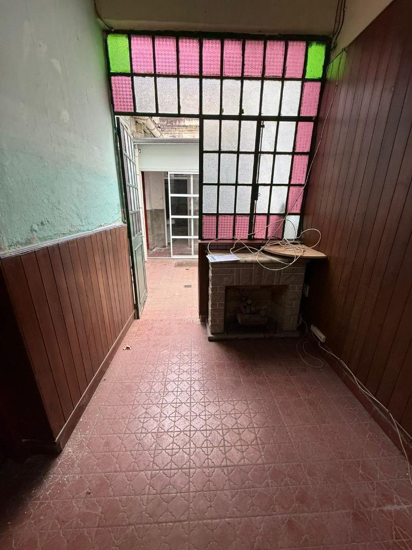 Jujuy Entre Alvarado Y Caseros