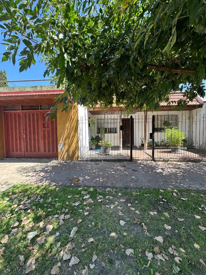 VENTA CASA 2 DORMITORIOS MERLO