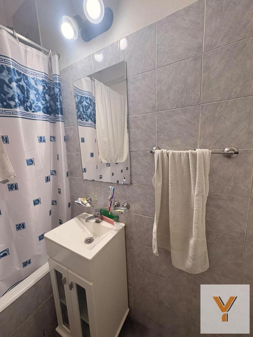 Depto Tipo Casa en Venta 60 años
