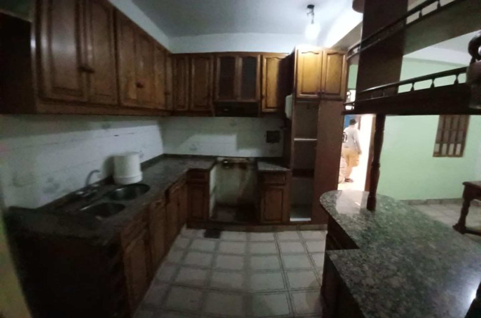 Yrigoyen 4189 , Piso 0