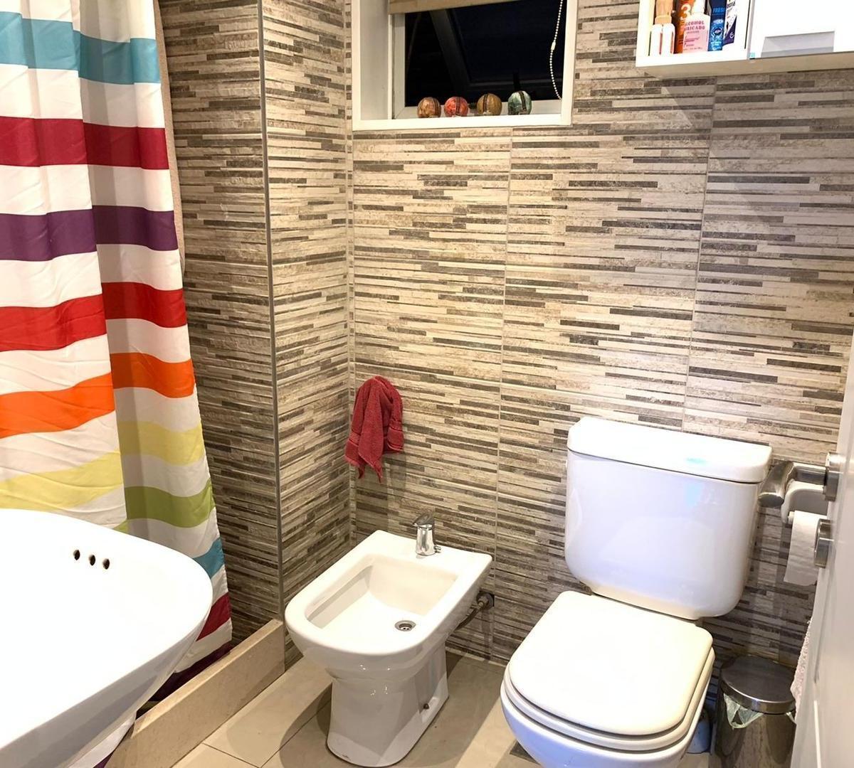 Departamento 3 ambientes con 2 baños