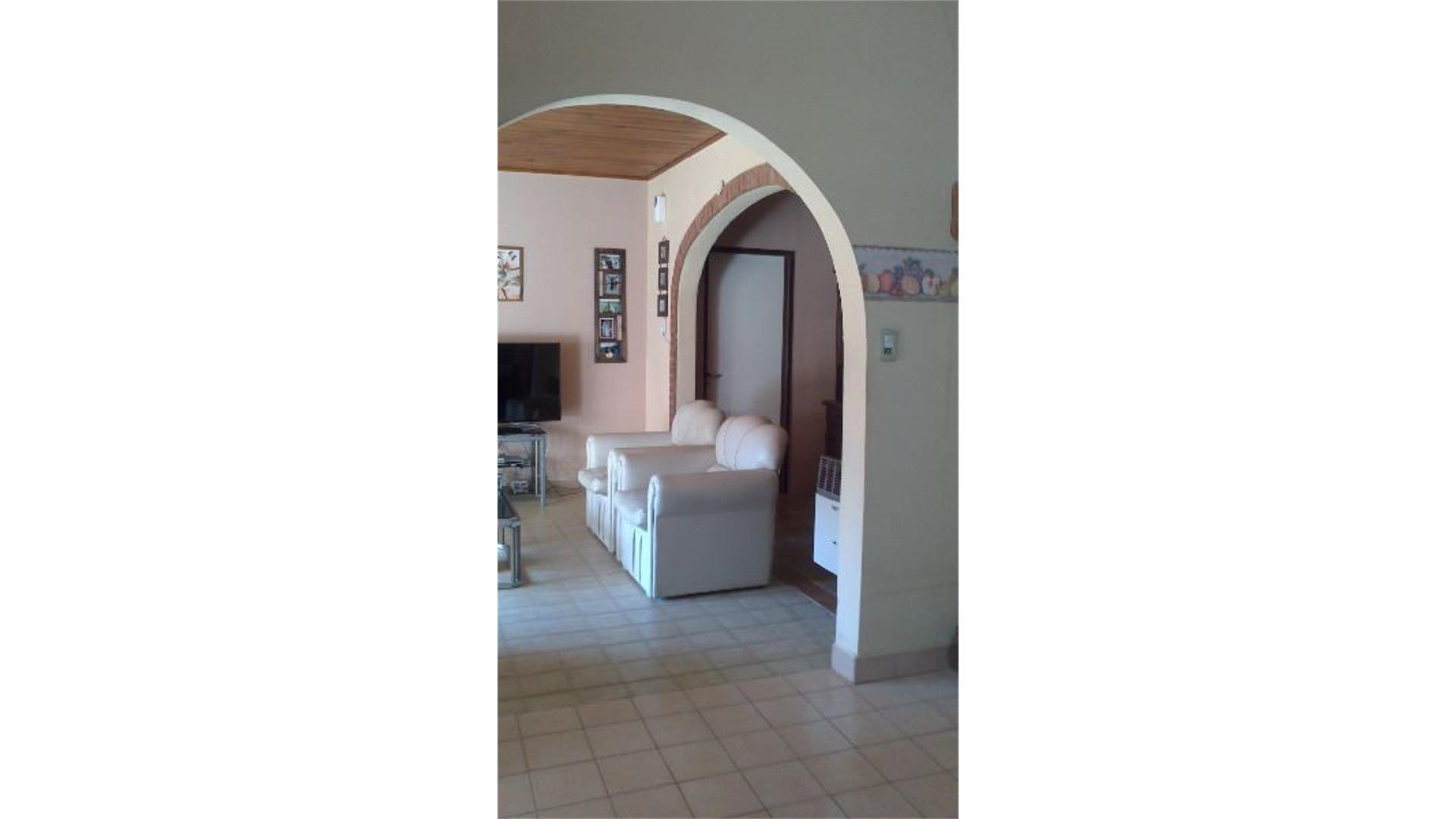 Casa en Venta en Ezpeleta Este, USD 95.000