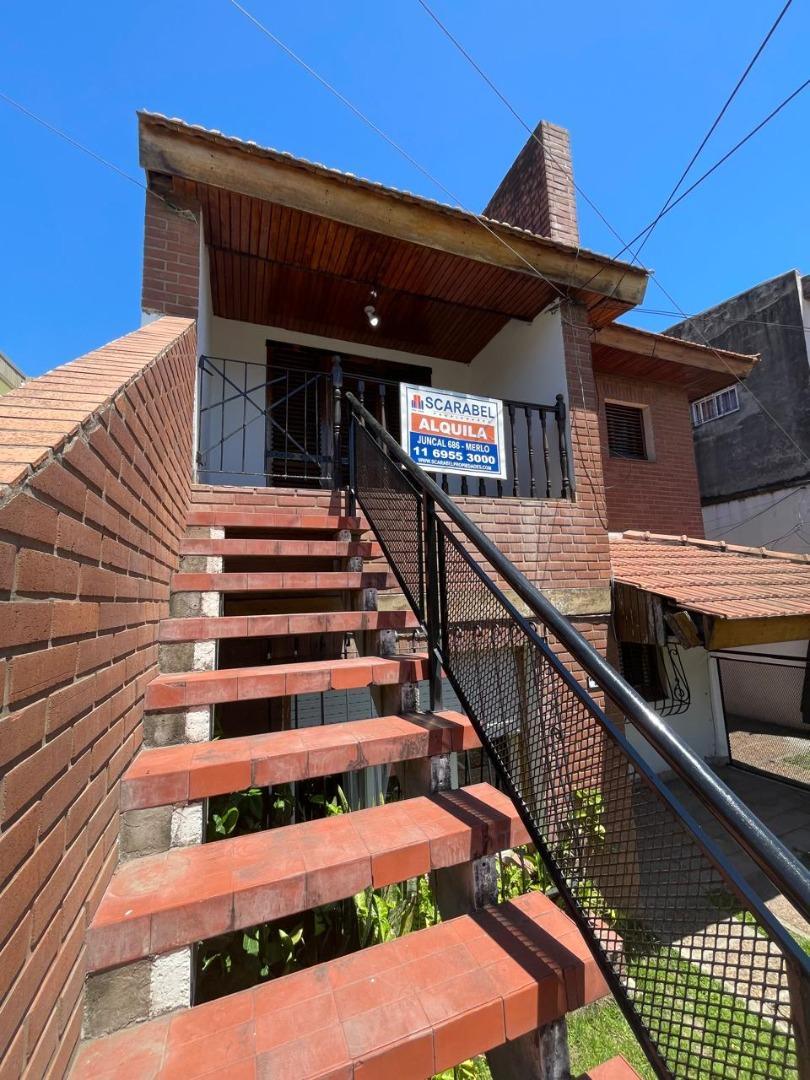 Depto Tipo Casa en Alquiler en Merlo, $ 560.000