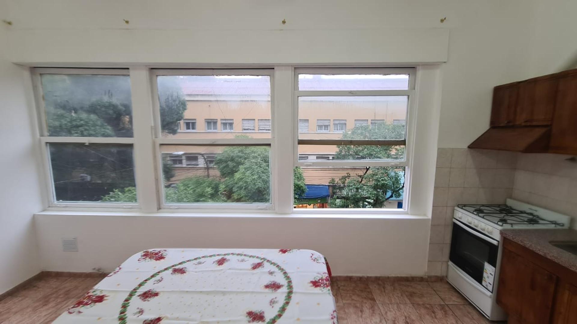 Departamento en Alquiler en Mendoza, $ 700.000