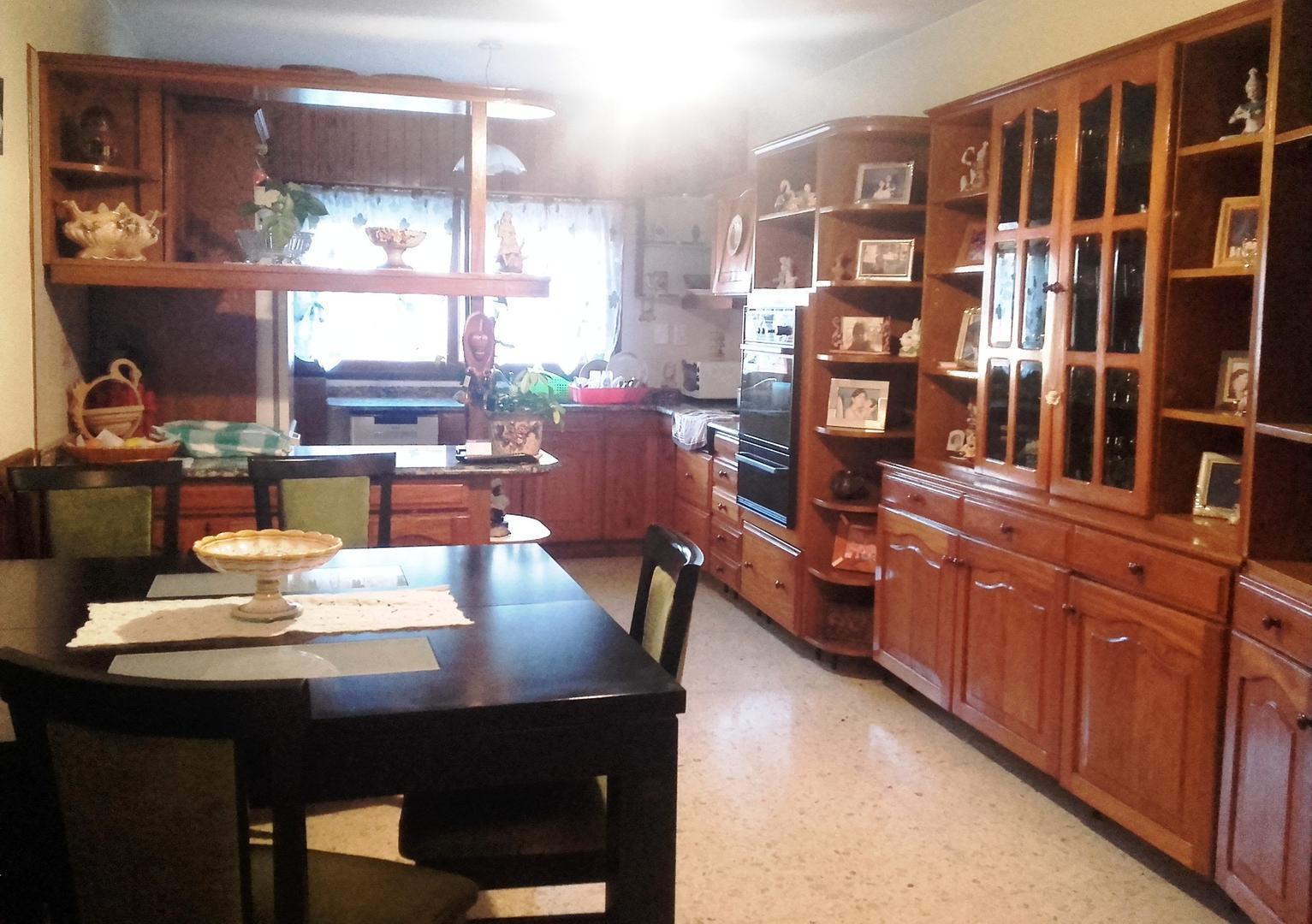 Casa 4 ambientes con 3 baños