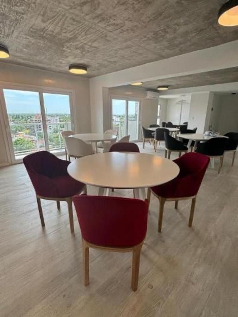 Departamento en Alquiler con 1 cocheras