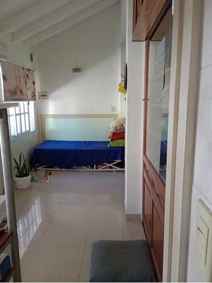 Casa 2 ambientes con 1 baño