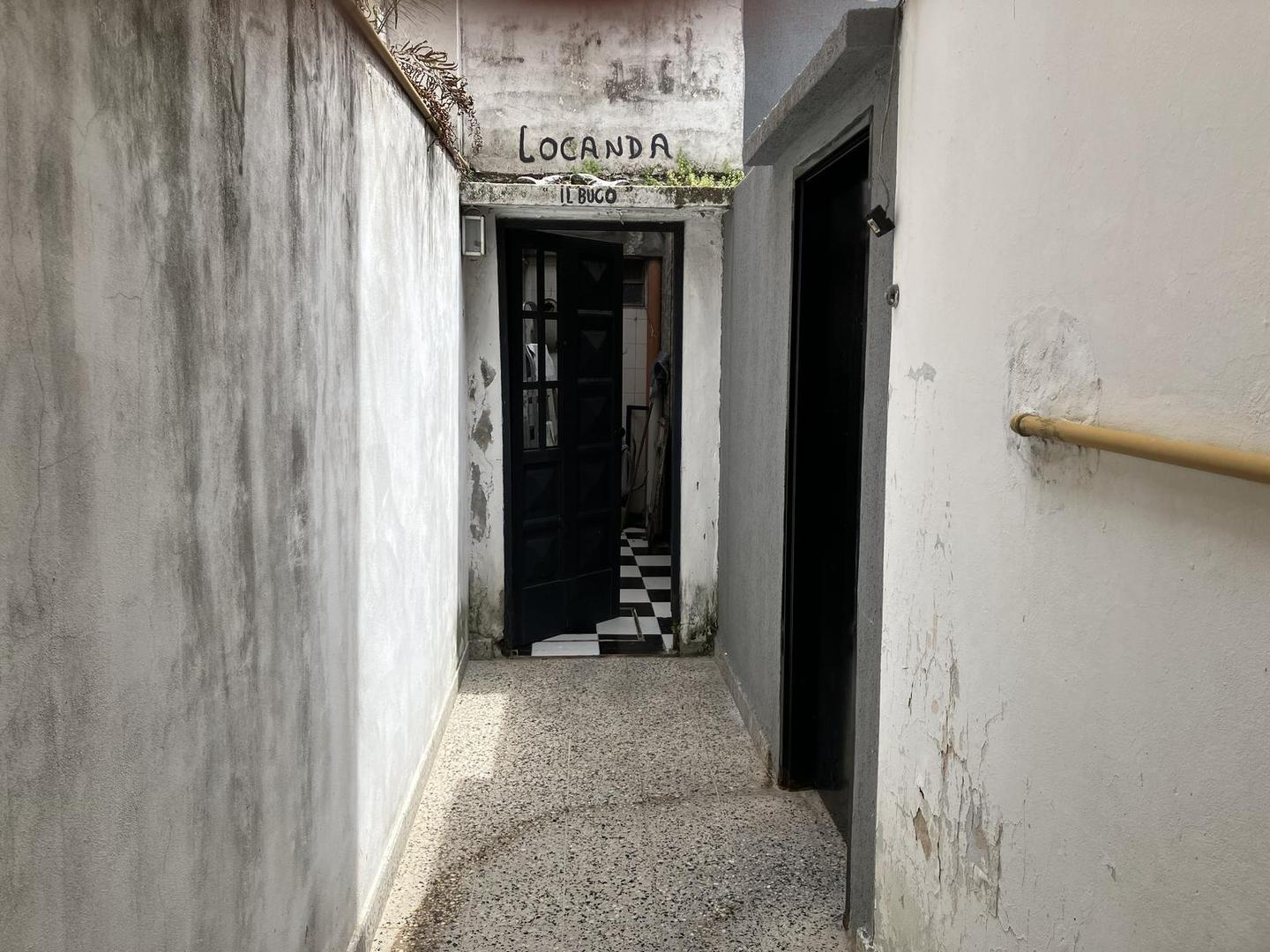 Depto Tipo Casa en Venta en Flores, USD 89.000