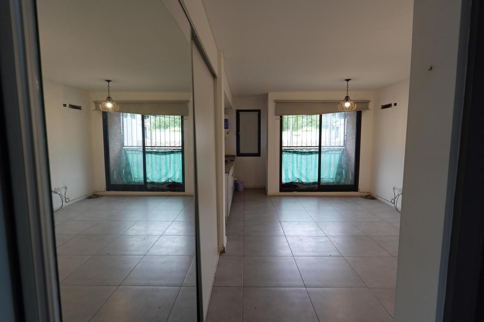 VENTA - MONOAMBIENTE CON BALCON - REFINERIAS, ROSARIO